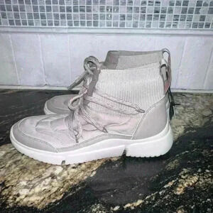 NWT! Rockport Women's R-Evolution With Bungee Bootie Ankle Boot / Size 7.5!